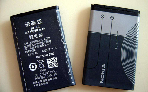 浙大研发超级电池：充电一秒钟，通话两小时！
